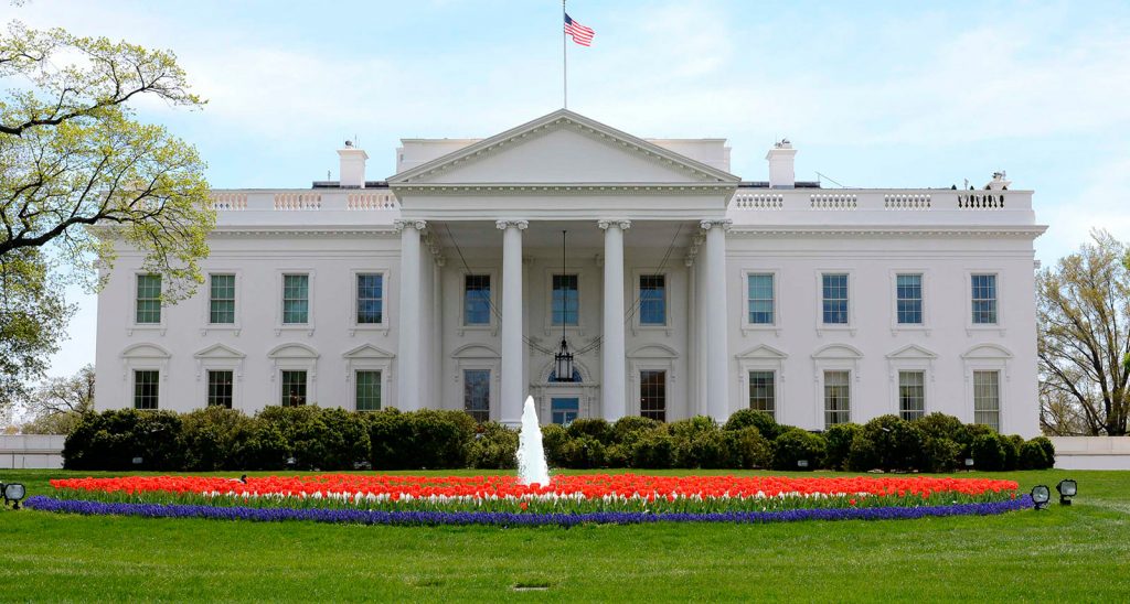 the-white-house-north-lawn-plus-fountain-and-flowers-credit-stephen-melkisethian_flickr-user-stephenmelkisethian