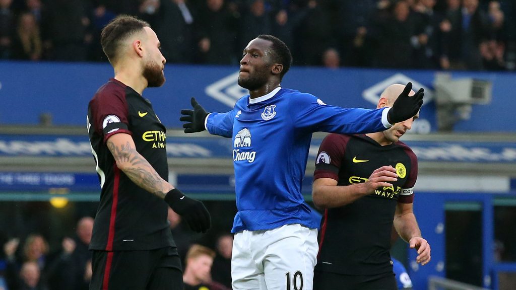 LIVERPOOL, ENGLAND - JANUARY 15:  Romelu Lukaku #10 of Everton celebrates after scoring the opening goal during the Premier League match between Everton and Manchester City at Goodison Park on January 15, 2017 in Liverpool, England.  (Photo by Alex Livesey/Getty Images)