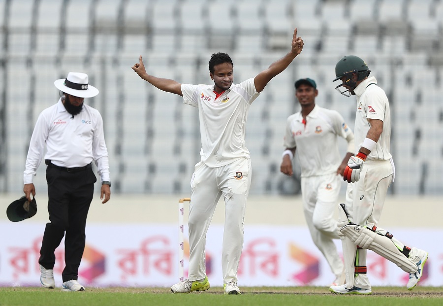 MIRPUR, BANGLADESH - AUGUST 28:  Shakib Al Hasan of Bangladesh celebrates taking the wicket of Matthew Renshaw of Australia during day two of the First Test match between Bangladesh and Australia at Shere Bangla National Stadium on August 28, 2017 in Mirpur, Bangladesh.  (Photo by Robert Cianflone/Getty Images)