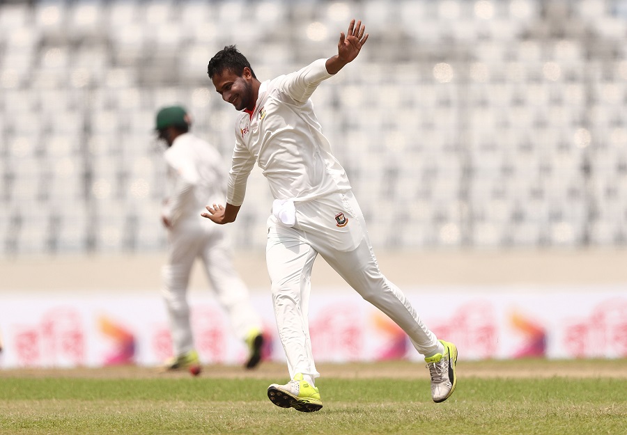 MIRPUR, BANGLADESH - AUGUST 30: Shakib Al Hasan of Bangladesh celebrates taking the wicket of Glenn Maxwell of Australia during day four of the First Test match between Bangladesh and Australia at Shere Bangla National Stadium on August 30, 2017 in Mirpur, Bangladesh. (Photo by Robert Cianflone/Getty Images)