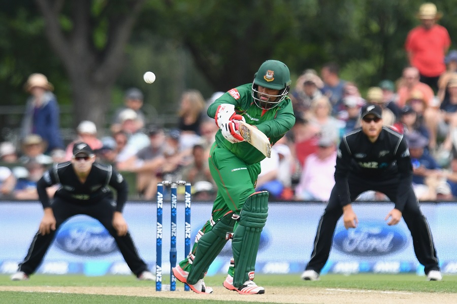 CHRISTCHURCH, NEW ZEALAND - DECEMBER 26: Tamim Iqbal of Bangladesh batting during the first One Day International match between New Zealand and Bangladesh at Hagley Oval on December 26, 2016 in Christchurch, New Zealand. (Photo by Kai Schwoerer/Getty Images)