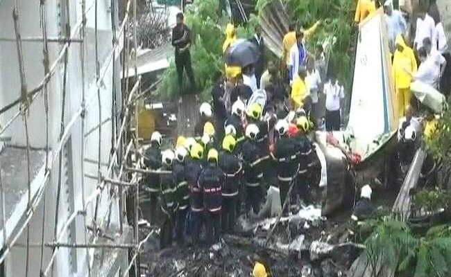 mumbai-plane-crash_625x300_1530179733792