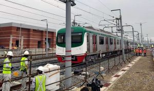 Metrorail in dhaka_Trail